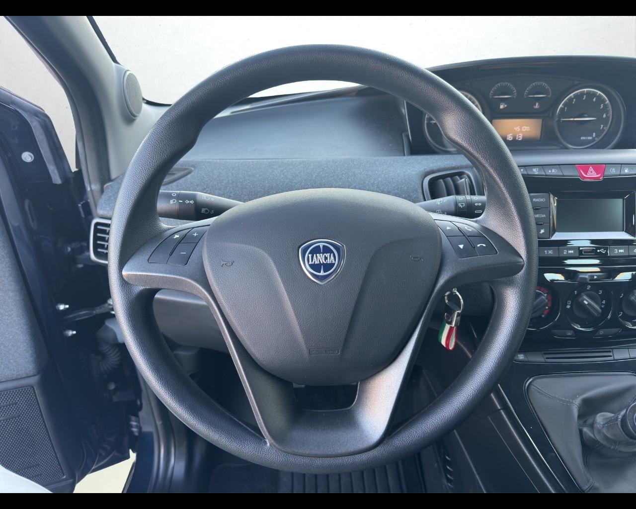 LANCIA Ypsilon My21 0.9 Twinair 70cvMetano Silver