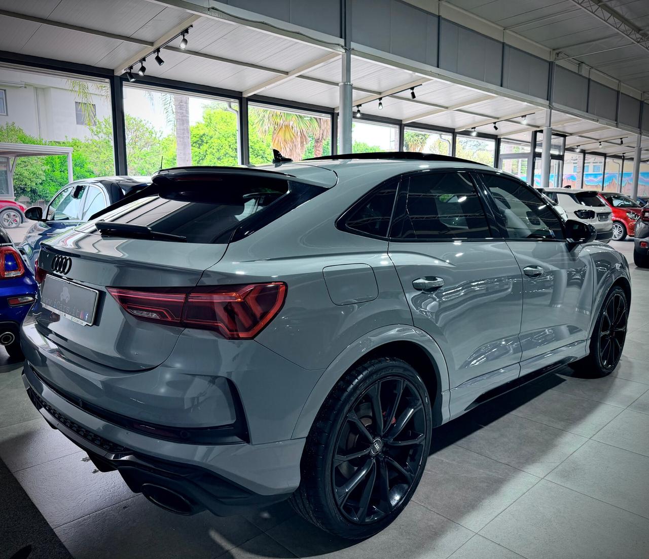Audi RSQ3 SPBK 2.5 TFSI 400CV S-Tronic