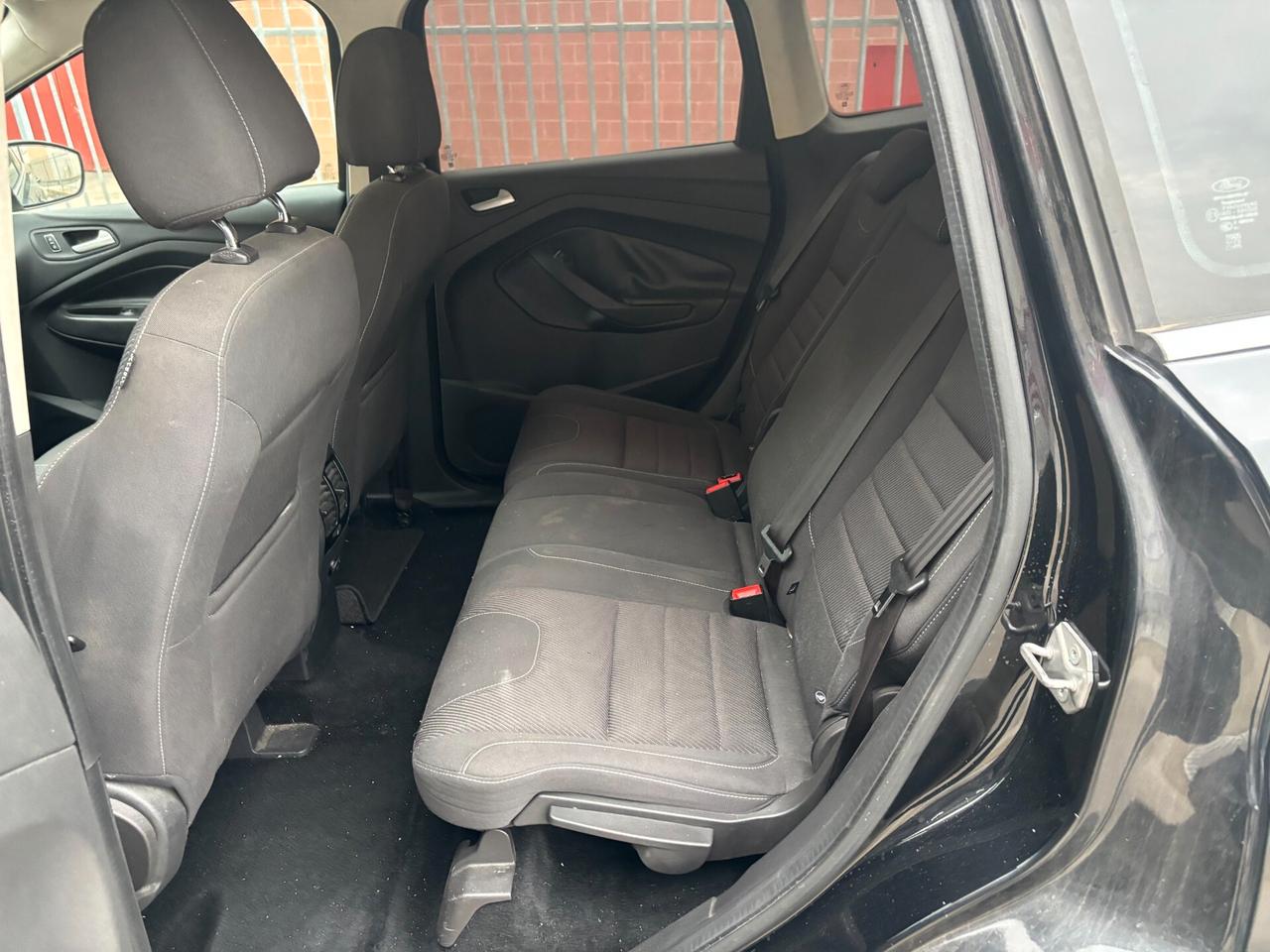 Ford Kuga 2.0 TDCI 140 CV 2WD