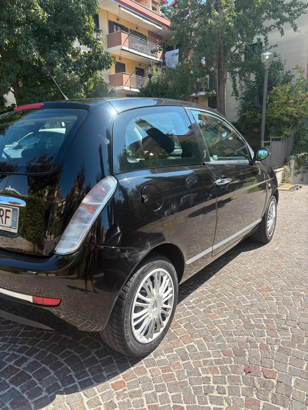 Lancia Ypsilon 1.2 Argento