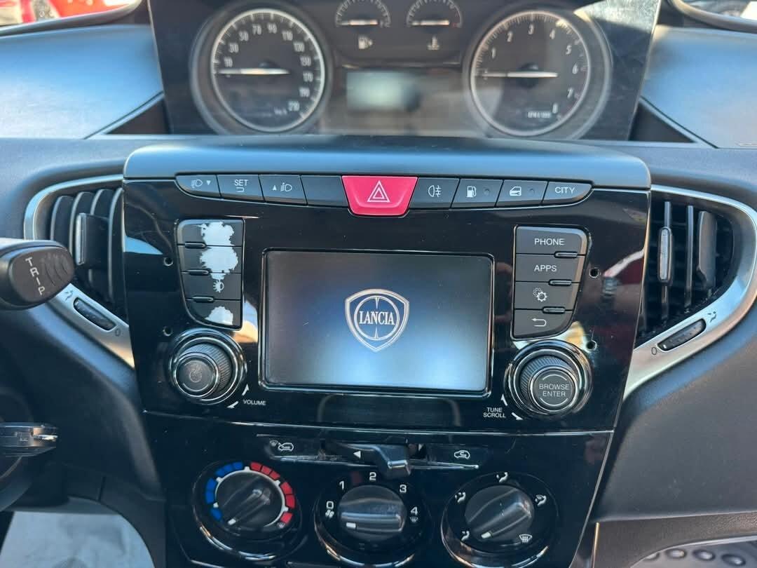 LANCIA YPSILON 1200BENZINA/GPL ECOCHIC UNICO PROPRIETARIO
