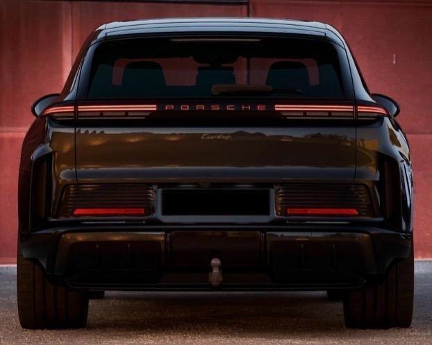 Porsche Cayenne Turbo Elettrico 1.156 CV