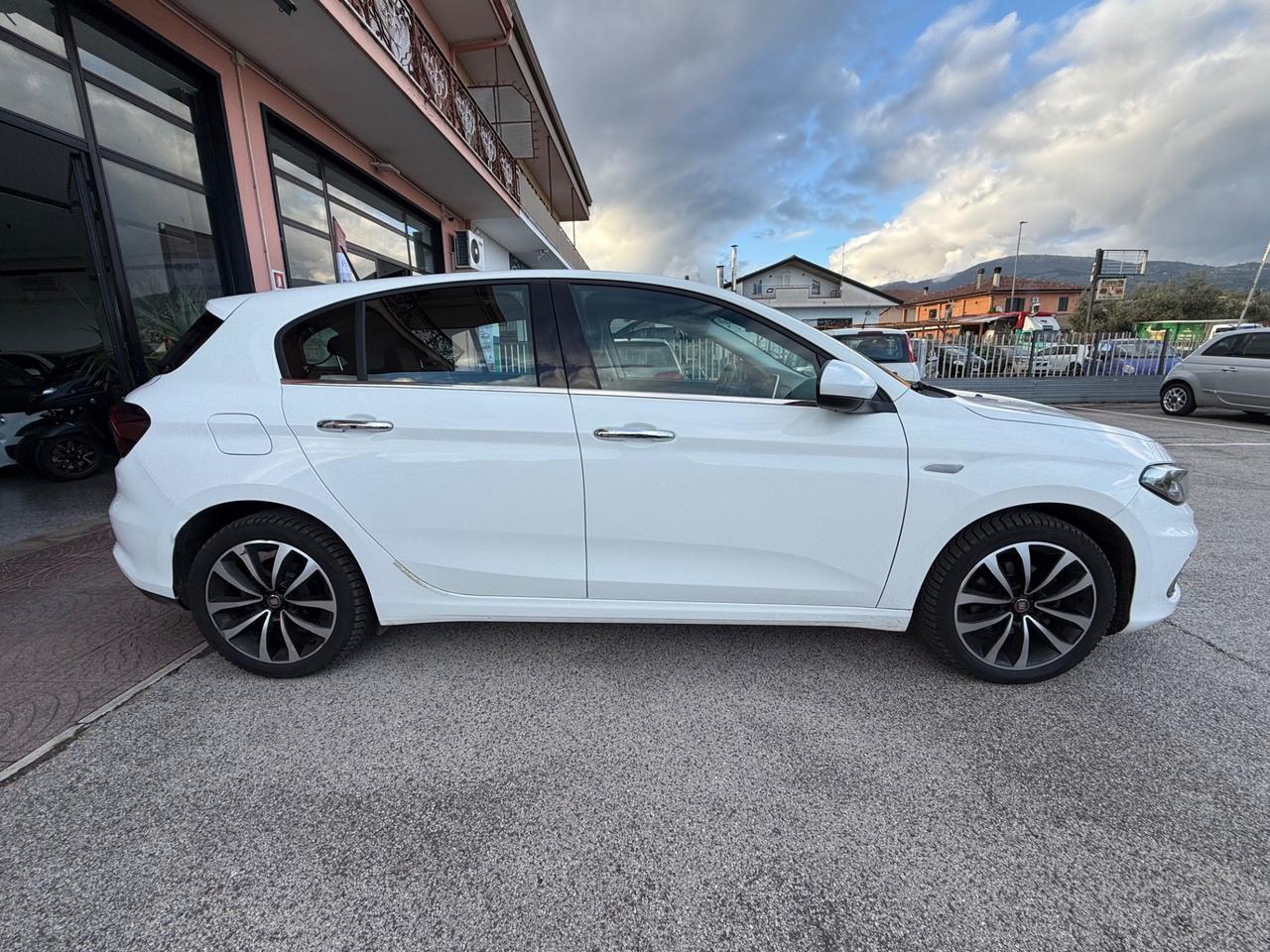 Fiat Tipo 1.6 Mjt S&S 5 porte Lounge