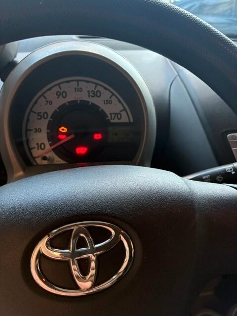 Toyota Aygo 1.0 12V VVT-i 5 porte Sol