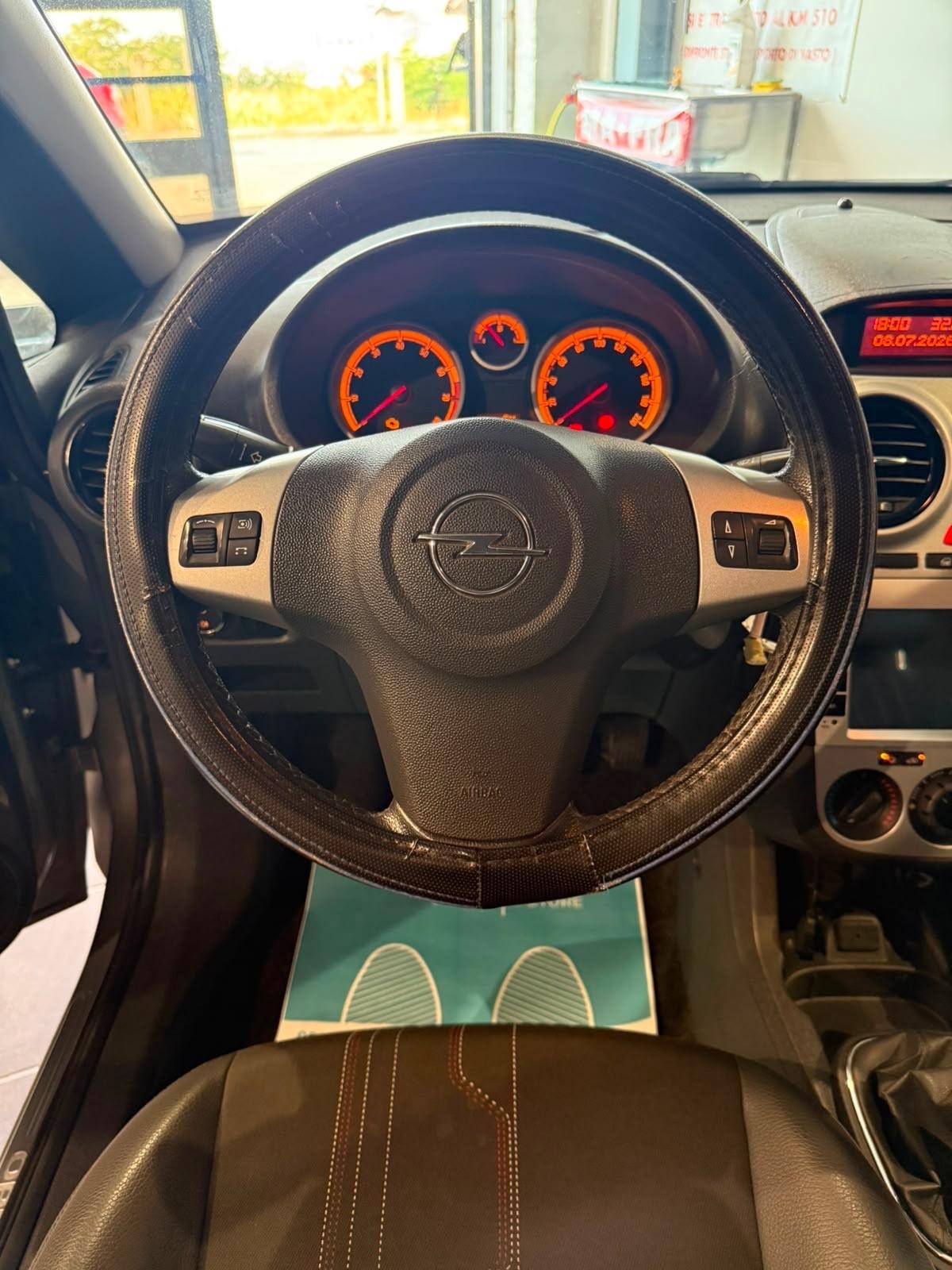 Opel Corsa 1.2 85CV 5 porte GPL-TECH -NEOPATENTATI