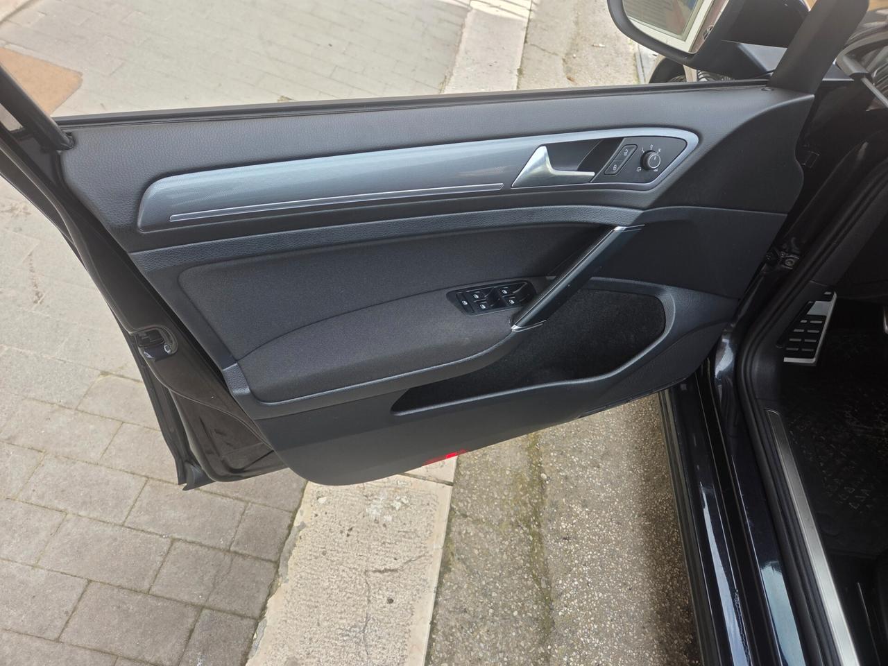 VW GOLF 7 R-LINE FARI LED 1.6 TDI 110 CV KMCERTIF