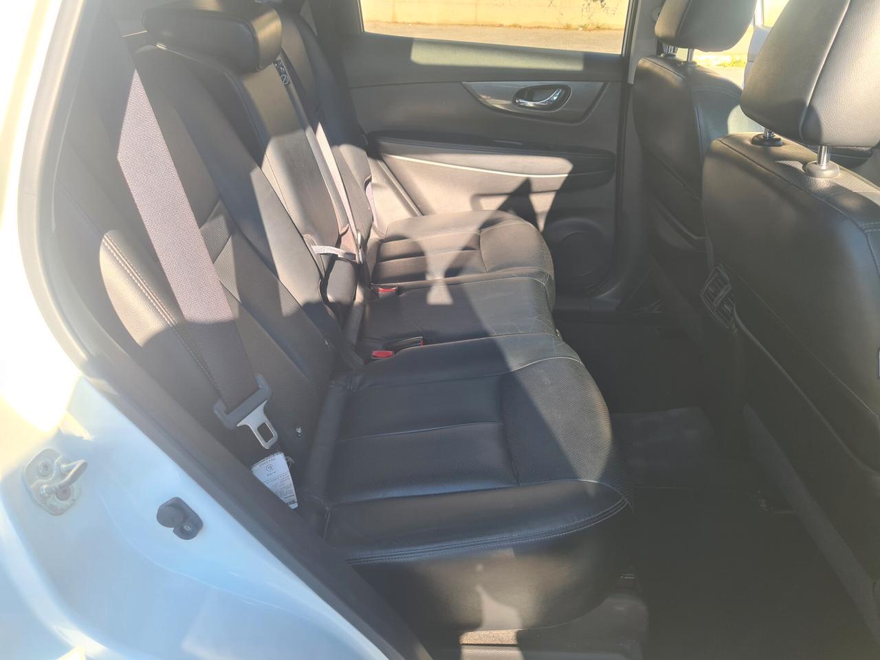 Nissan X-Trail 1.6 dCi 2WD Tekna