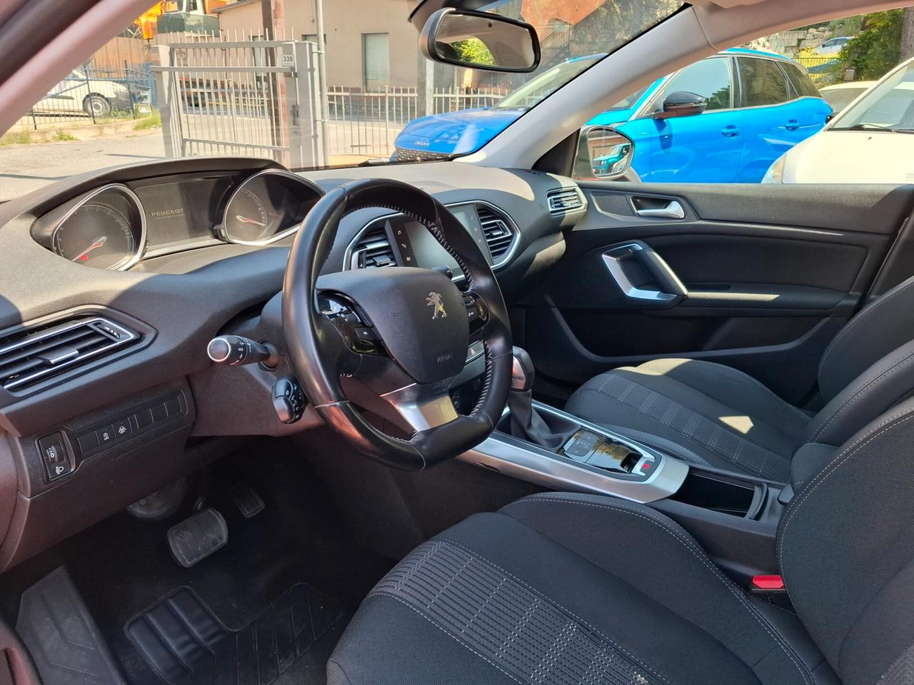 Peugeot 308 BlueHDi 120 S&S EAT6 Allure