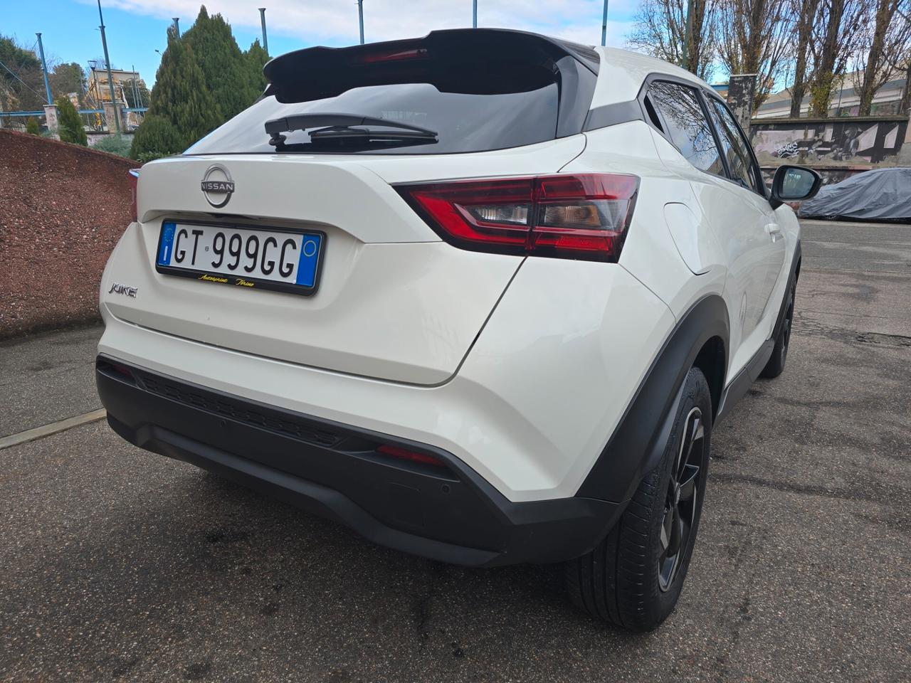 Nissan Juke 1.0 DIG-T 114 CV DCT N-Connecta