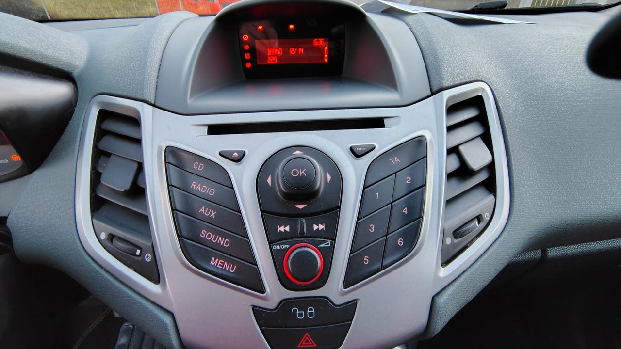 Ford Fiesta PLUS 5 PORTE 1.4 BENZINA 97 CV