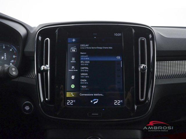 VOLVO XC40 B4 AWD Geartronic R-design