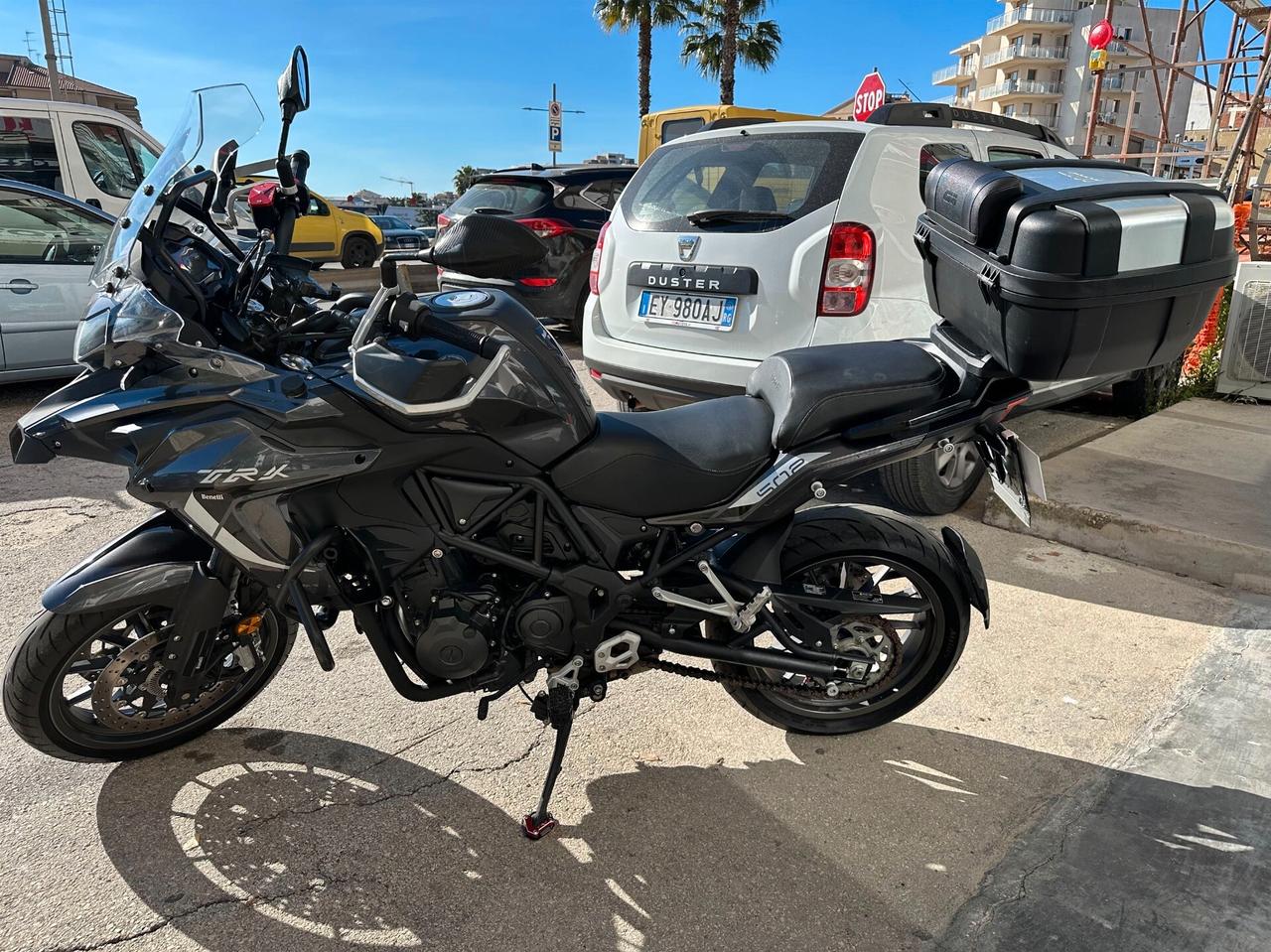 Benelli TRK 502 Strada