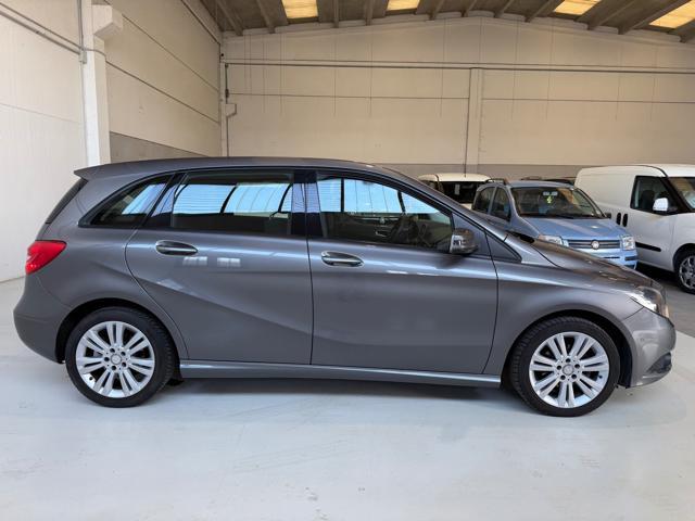 MERCEDES-BENZ B 180 CDI Executive