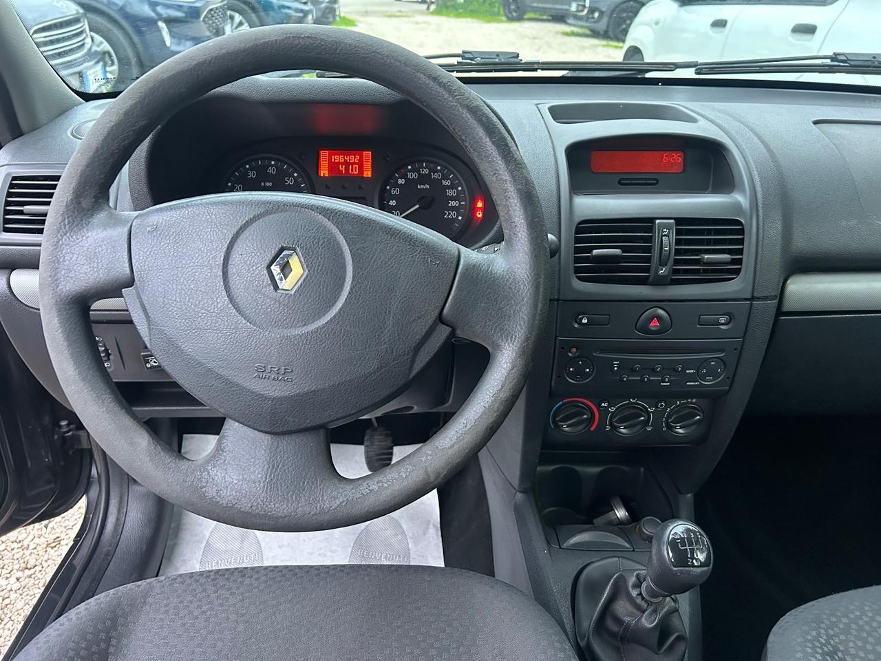 Renault Clio Storia 1.2 5P GPL
