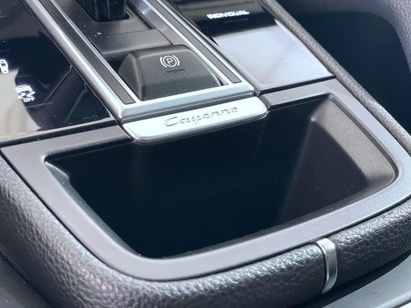 Porsche Cayenne Coupè 3.0 V6 E-Hybrid Platinum Edition