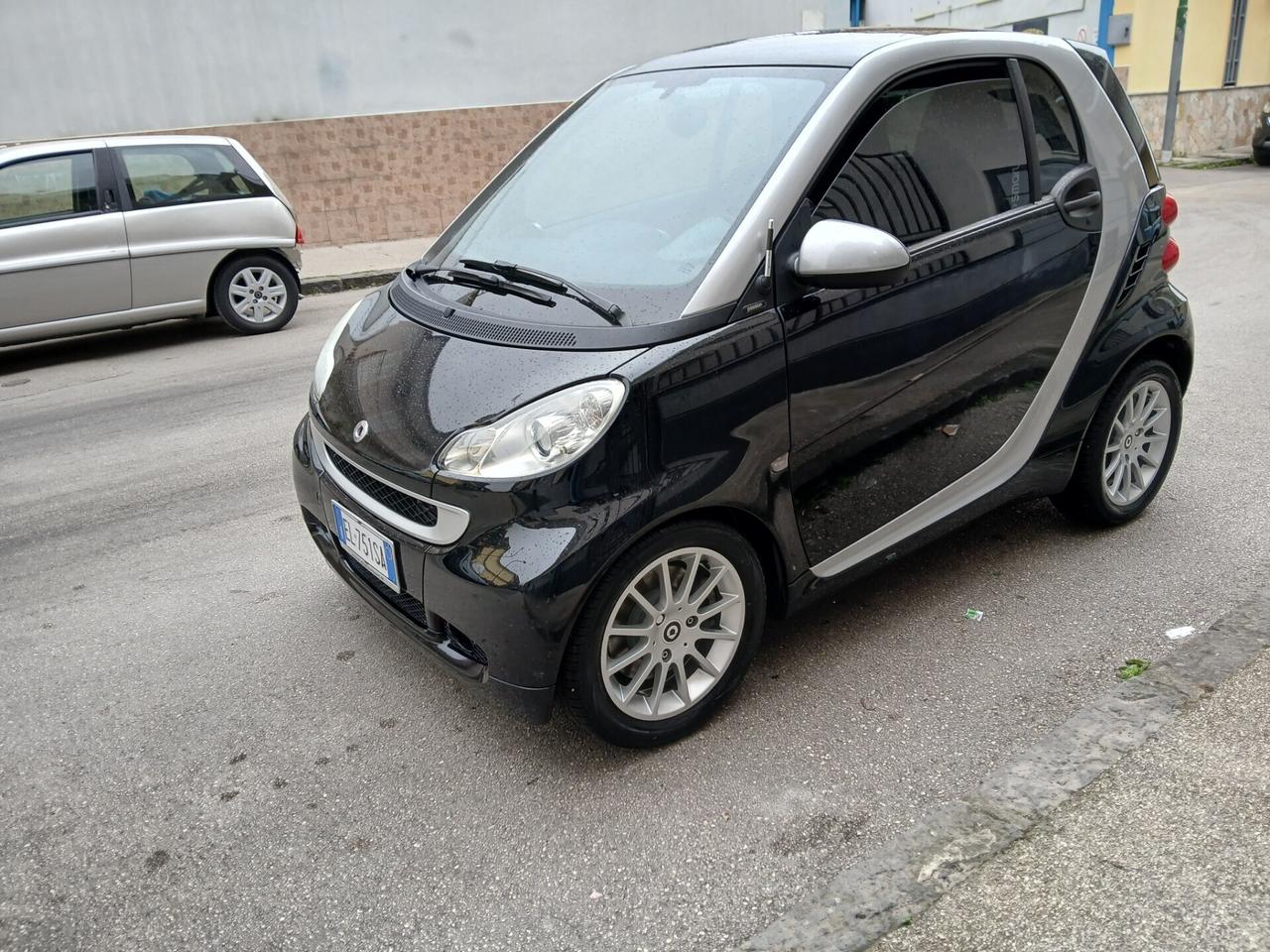 Smart ForTwo 1000 52 kW con IDROGUIDA