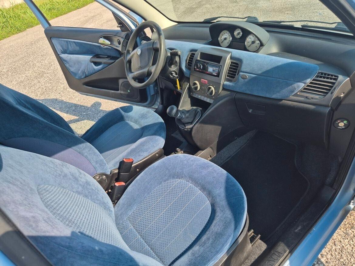Lancia Ypsilon 1.2 Argento ok neopatentato TAGLIANDATA E REVISIONATA