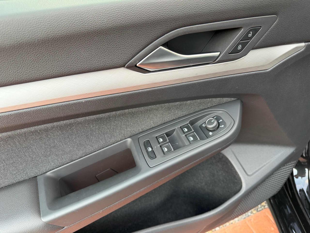 Volkswagen Golf 1.0 eTSI EVO DSG Life PREZZO REALE! CARPLAY!