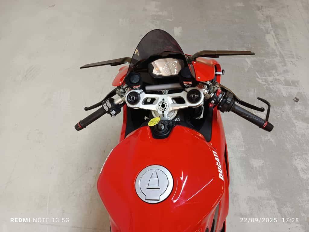 DUCATI Panigale V2 955 Red