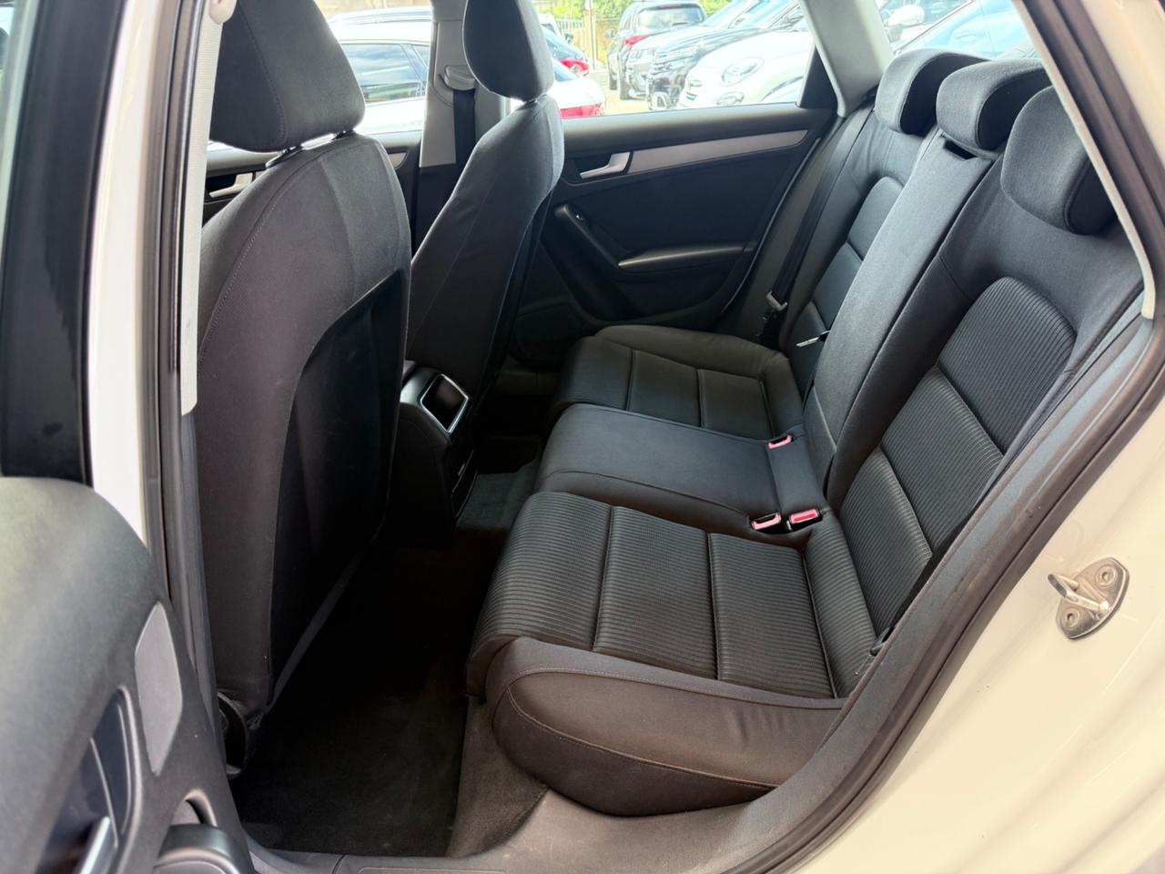 Audi A4 Avant 2.0 TDI 143CV F.AP. Tetto Apribile