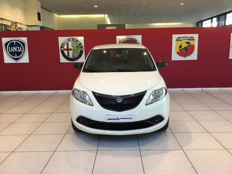 Lancia Ypsilon Ypsilon 1.0 FireFly 5 porte S&S Hybrid Ecochic Silver