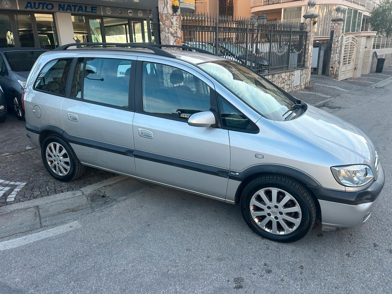 Opel Zafira 2.0 16V DTI cat Fashion Line