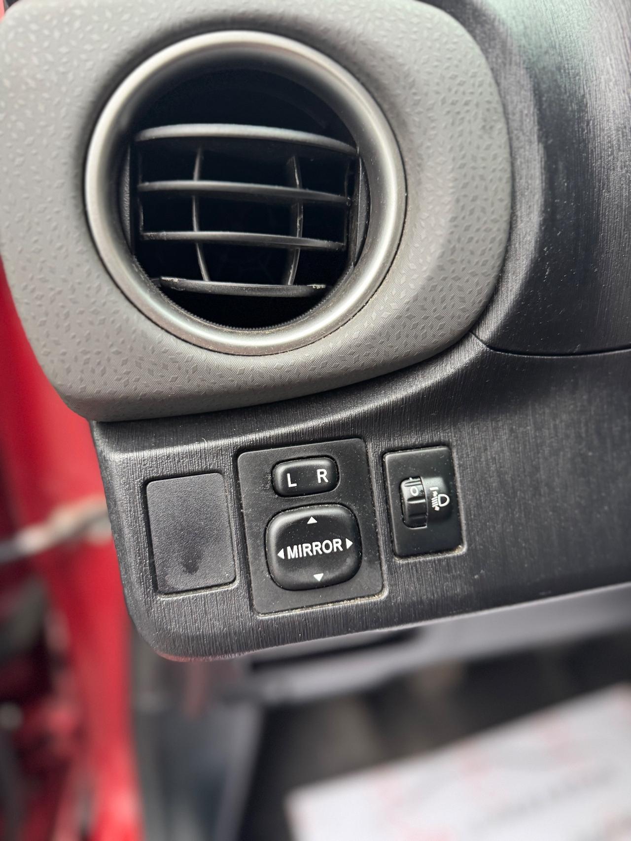 Toyota Yaris 1.3 3 porte Lounge CVT Stop & Start