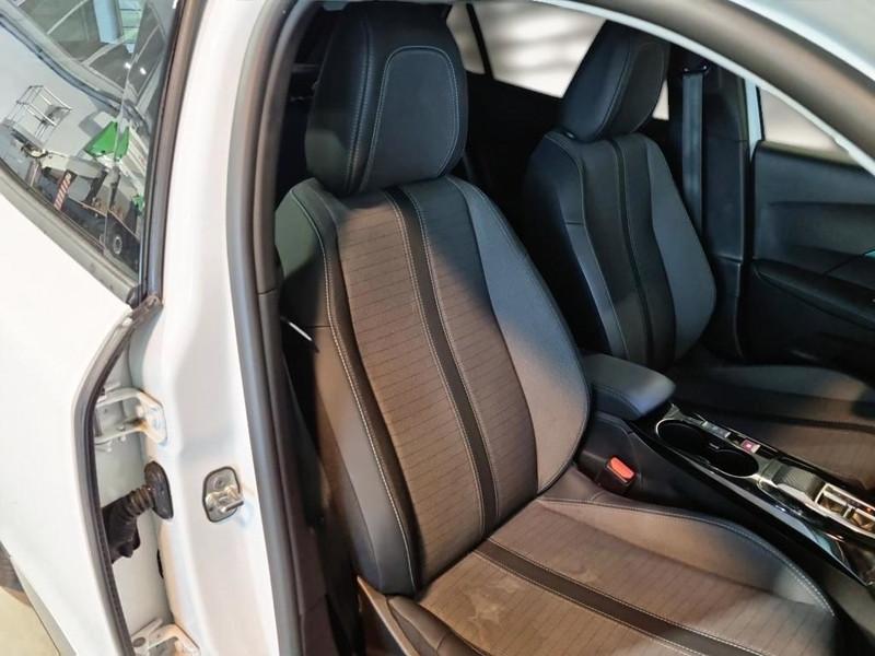 PEUGEOT 2008 BlueHDi 130 EAT8 Allure S/S aut.