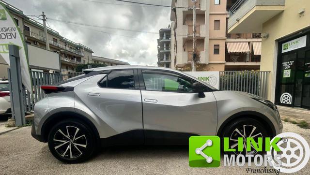 TOYOTA C-HR 2.0 Hybrid E-CVT Trend
