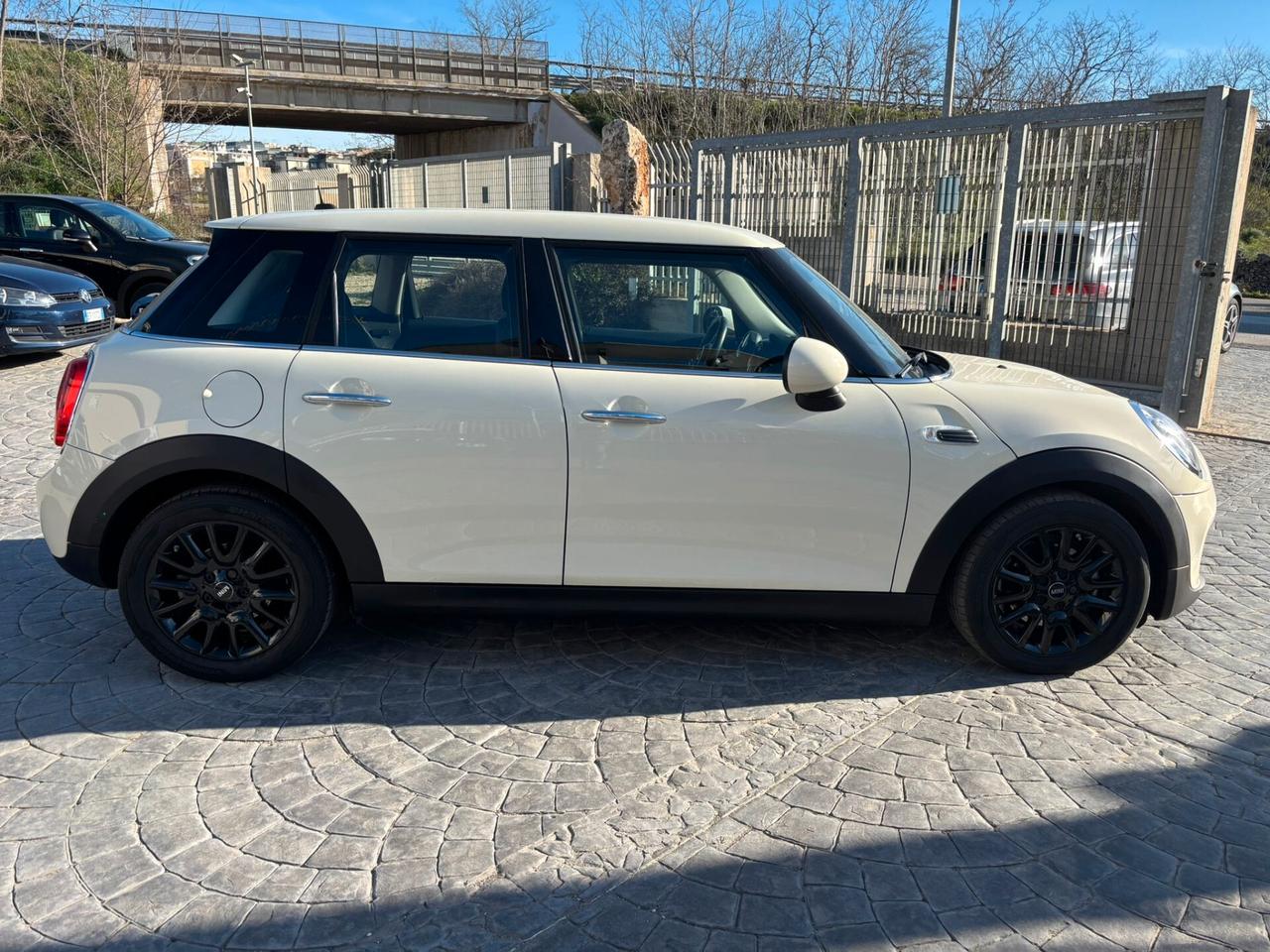 MINI 1.5 ONE D HYPE 5p - FULL-LED