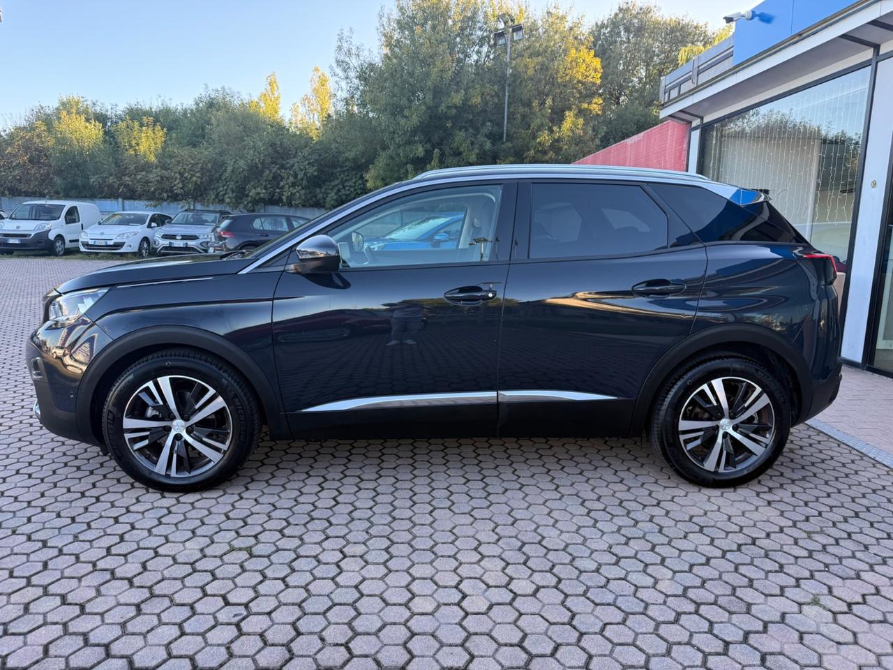 Peugeot 3008 BlueHDi 130 S&S EAT8 Allure
