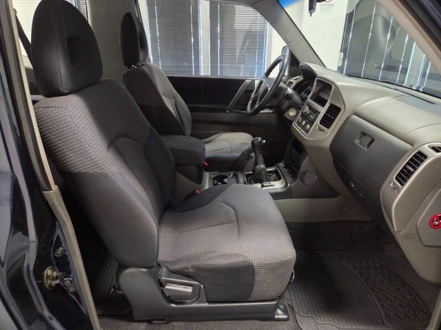 MITSUBISHI Pajero 2.5 TDI 3p.RESTYLING