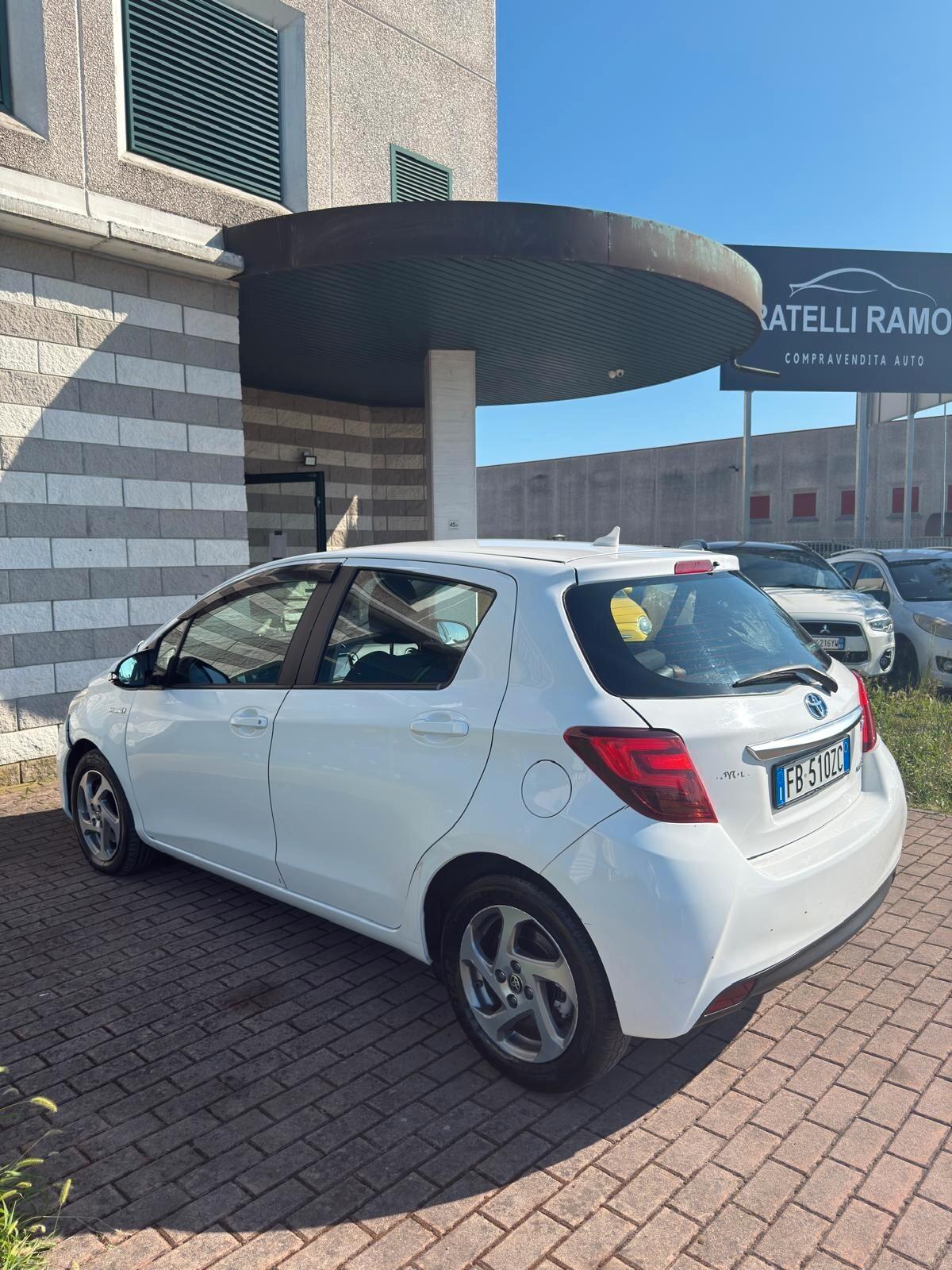 Toyota Yaris 1.5 5 porte Active