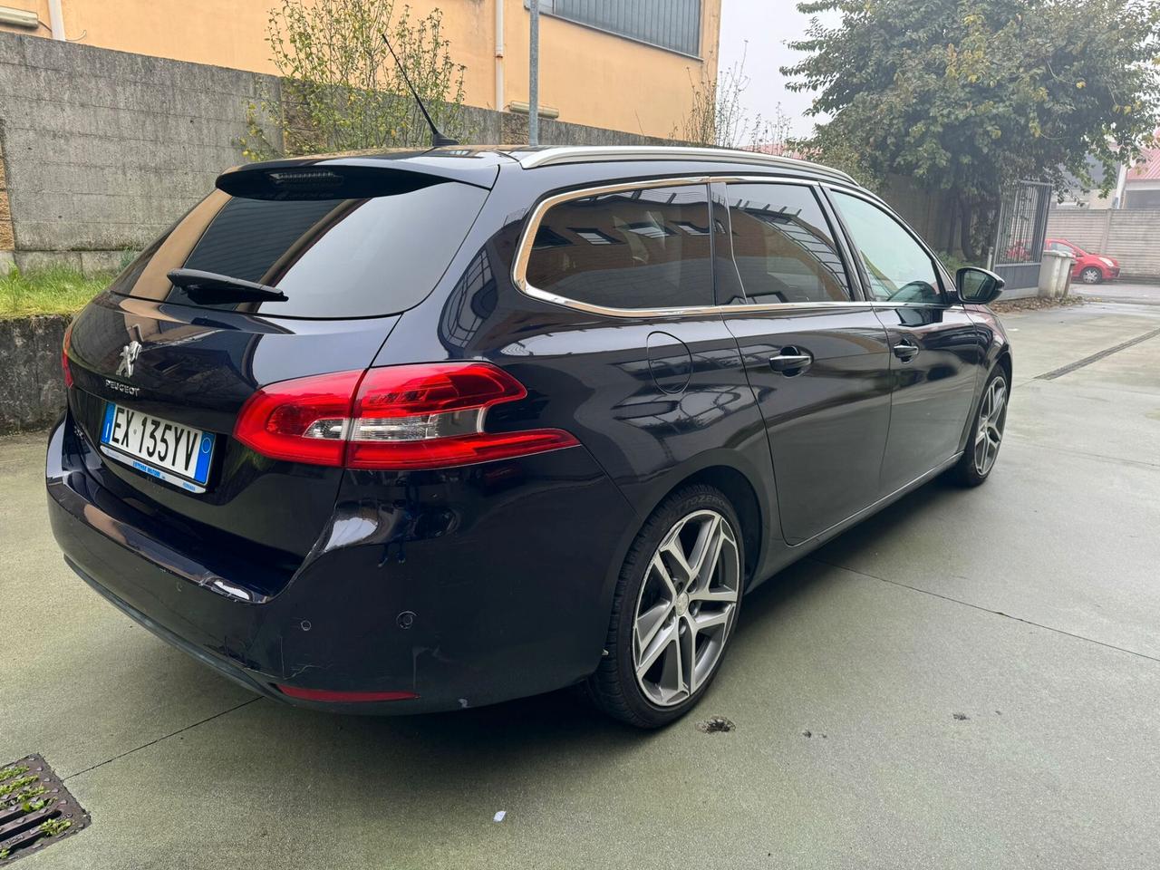 Peugeot 308 1.6 e-HDi 115 CV Stop&Start Allure