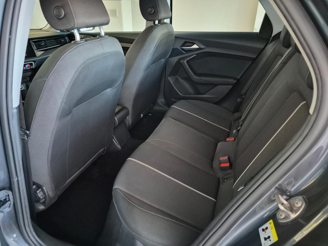 Audi A1 SPB 25 1.0 TFSI LED APPLE CAR PLAY/ANDROID AUTO SEDILI RISCALDABILI CRUISE CONTROL SENSORI POSTERIORI VIRTUAL COCKPIT