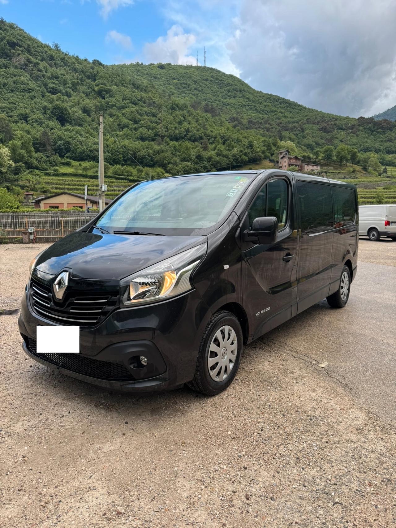 Renault Trafic 9 posti 1.6 dCi 125CV L2 gancio traino
