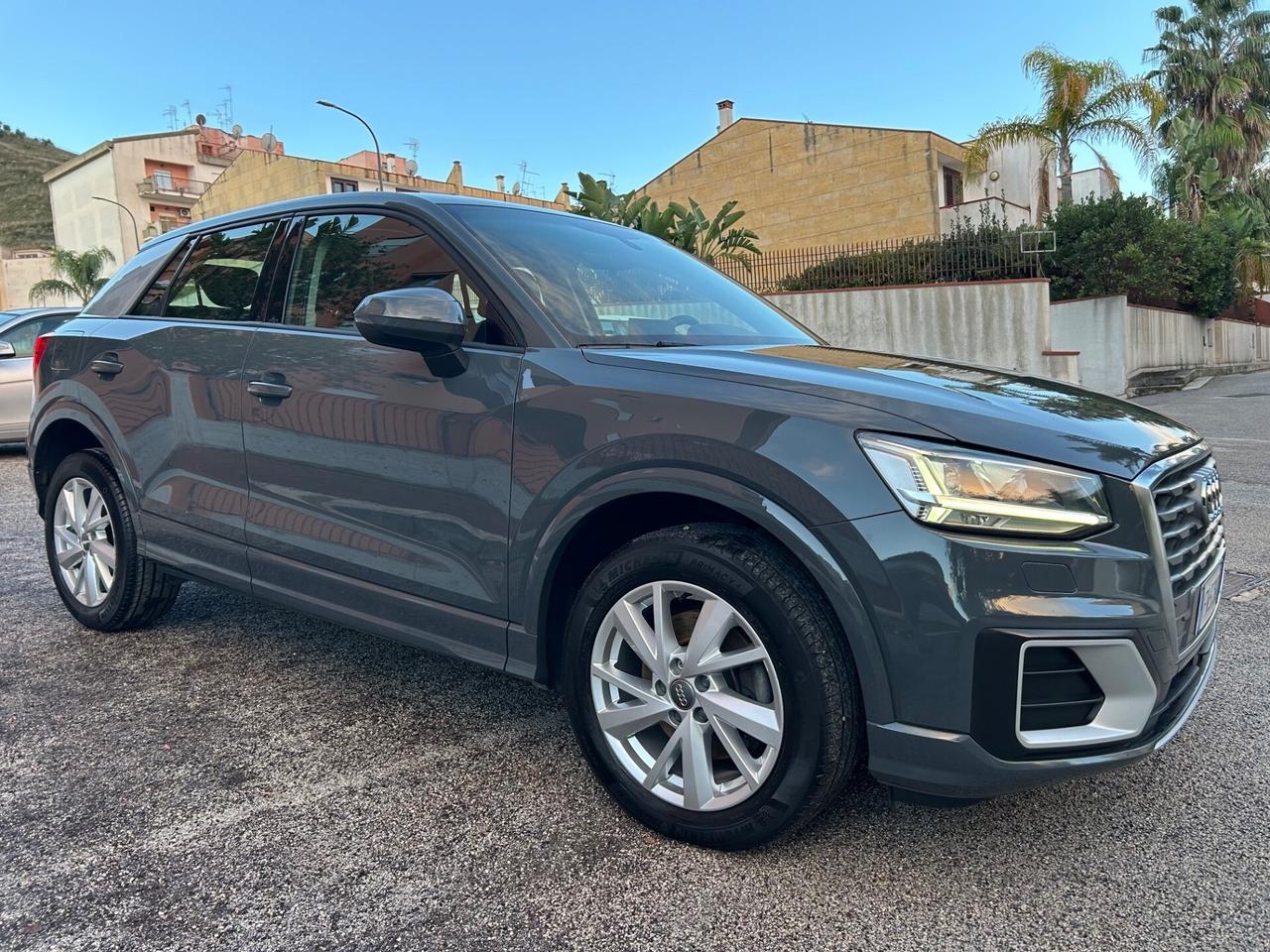 Audi Q2 1.6 TDI sport tagliandi ufficiali