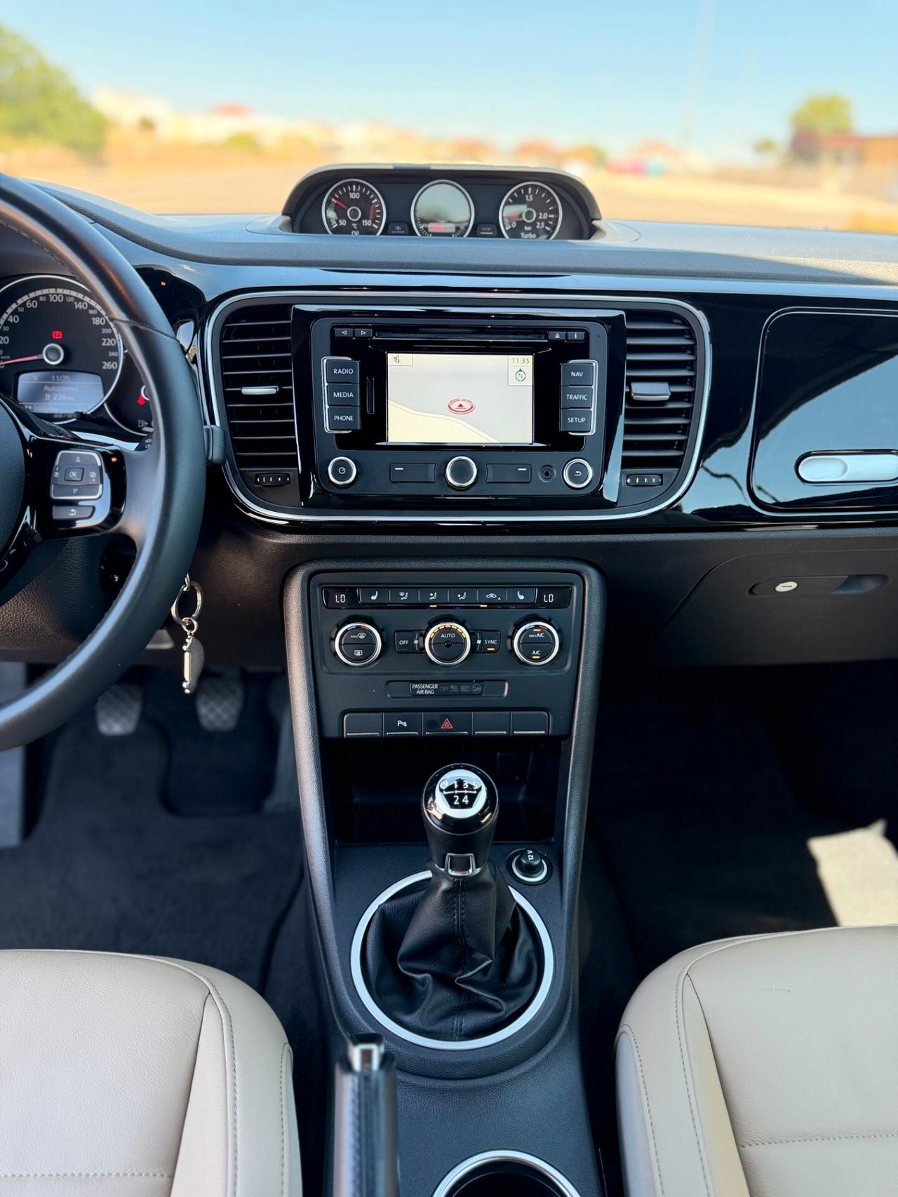 Volkswagen Maggiolino CABRIO 1.6 TDI 105cv 50s ANNIVERSARIO