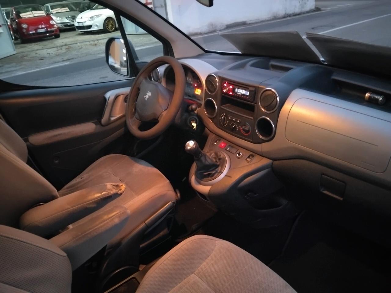 Peugeot Partner Tepee 1.6 HDi 90CV Outdoor 5 POSTI FURGONATO X NEO PATENTATI