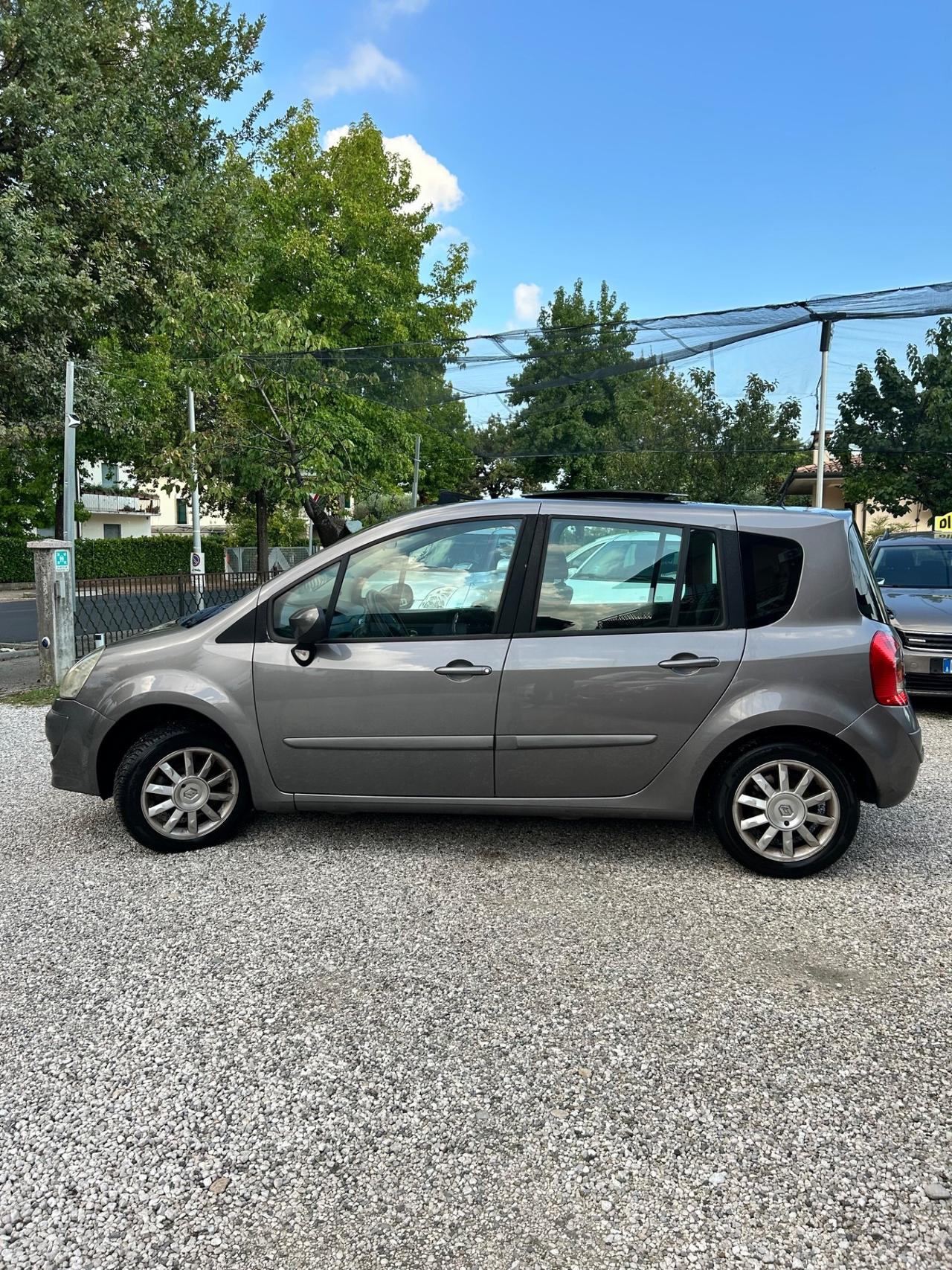 Renault Modus Grand 1.2 16V