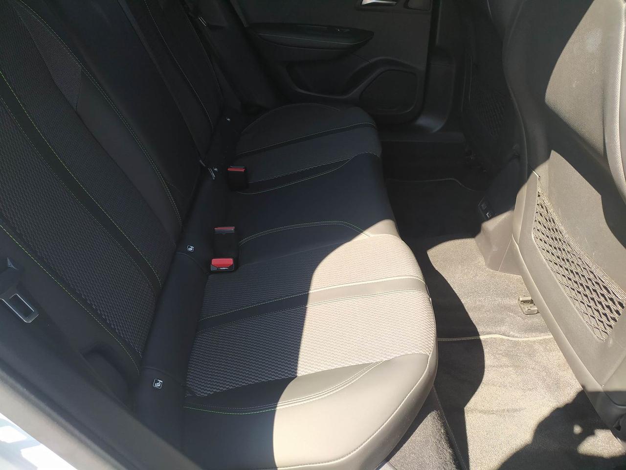 Peugeot 2008 GT 1.5 Blue HDI 130 #12096