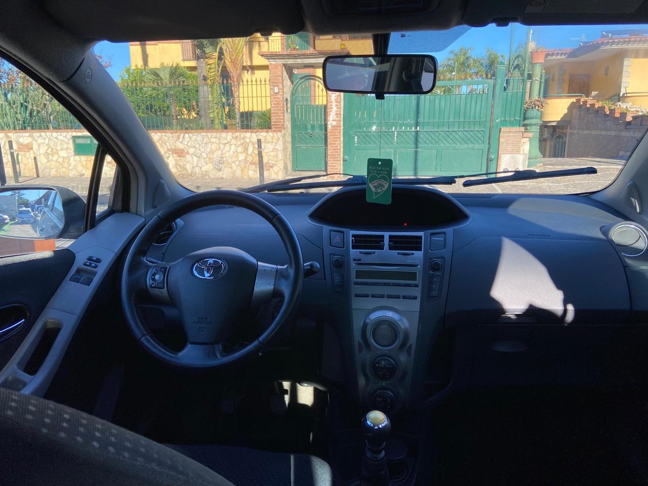 Toyota Yaris 1.4 D-4D DPF 5 porte