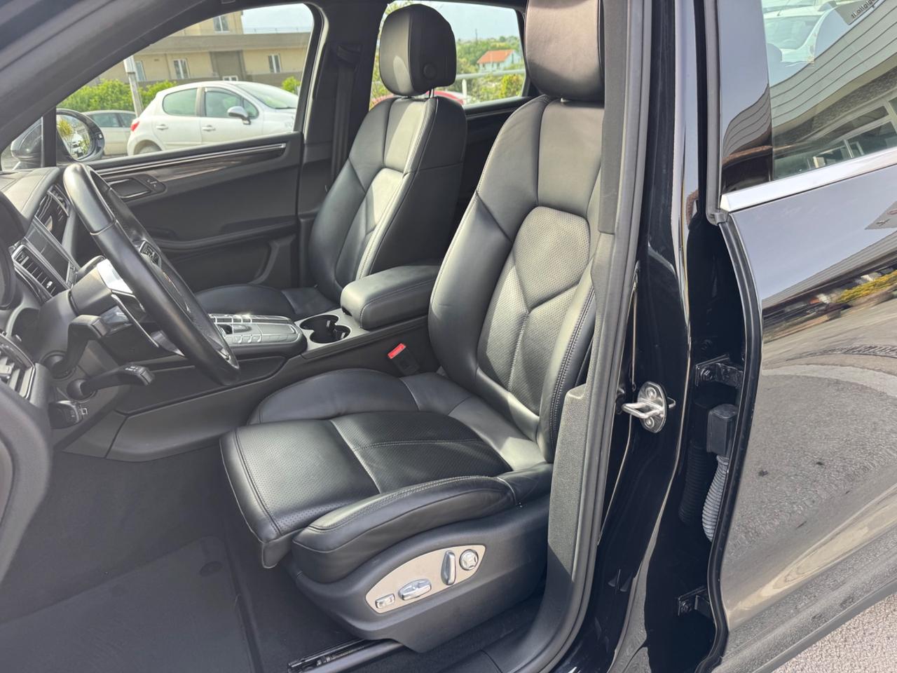 Porsche Macan 3.0 S Diesel, Tetto, Retrocamera, Km Certificati