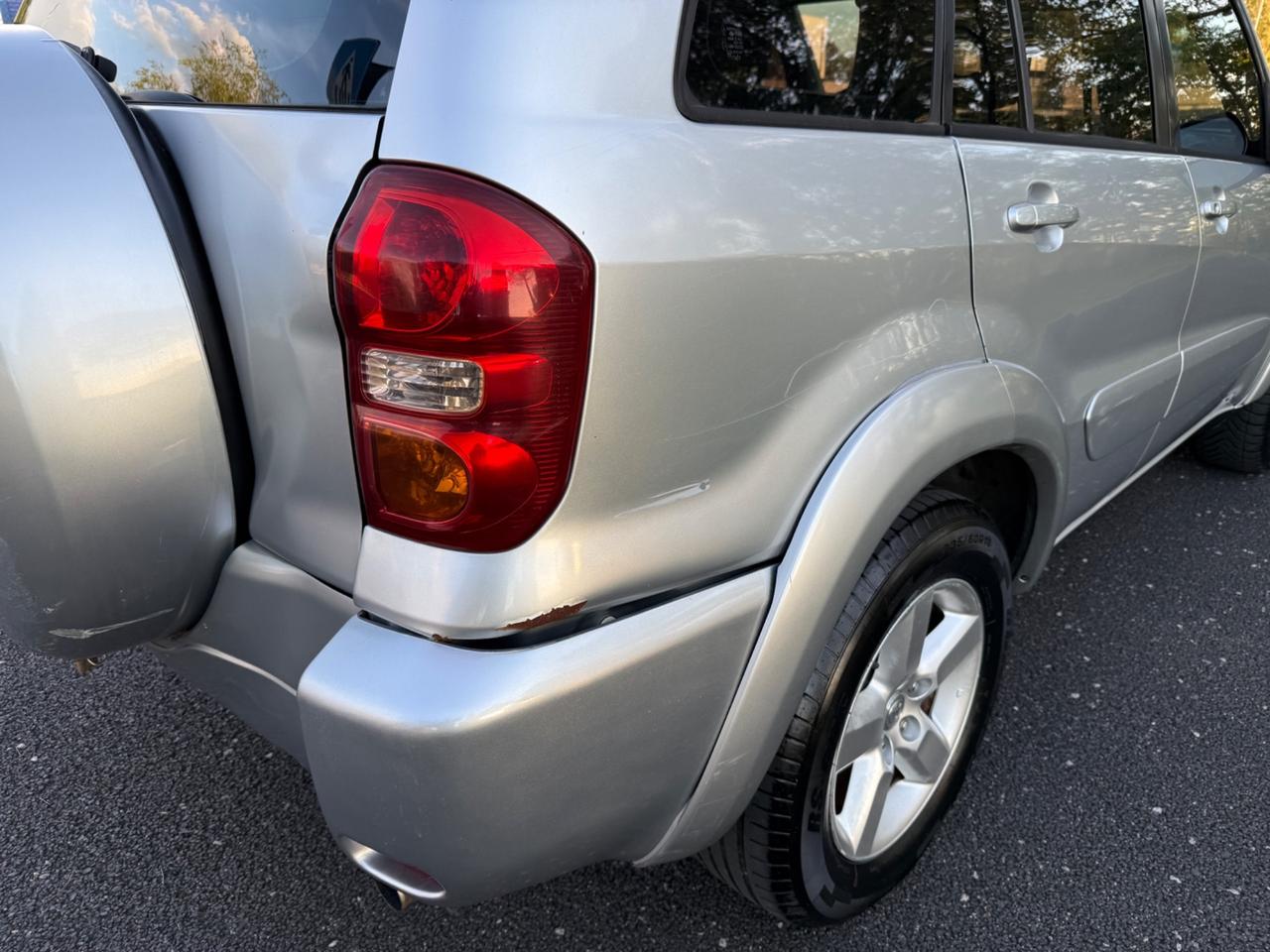 Toyota RAV 4 RAV4.com 2.0 Tdi D-4D cat 5 porte