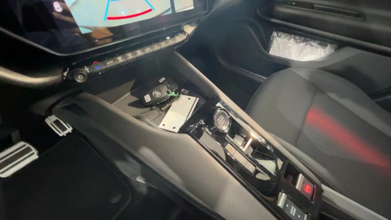 Alfa Romeo Junior 1.2 145CV Hybrid eDCT6 Speciale