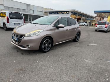 Peugeot 208 PureTech 82 5 porte Allure