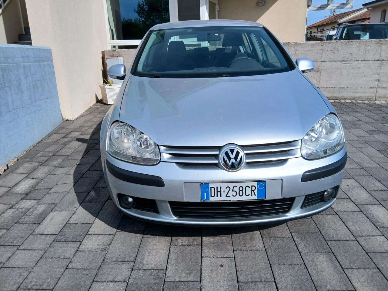 Volkswagen Golf 1.6 5p. Comfortline GPL valido sino a DIc 2026 e GANCIO