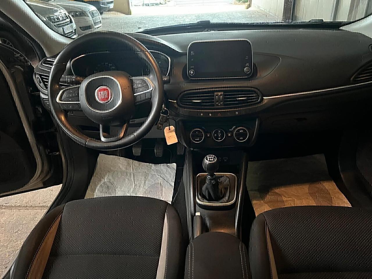 Fiat Tipo 1.6 Mjt S&S SW Lounge-2017
