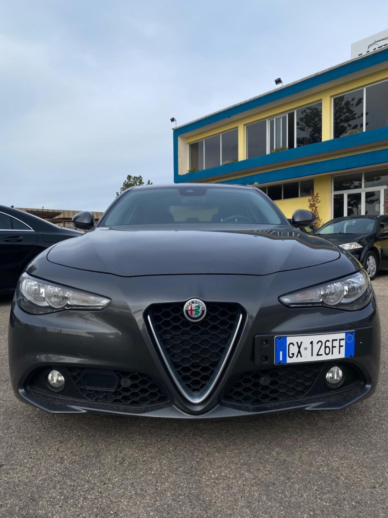 Alfa Romeo Giulia 2.2 Turbodiesel 136 CV AT8 Business