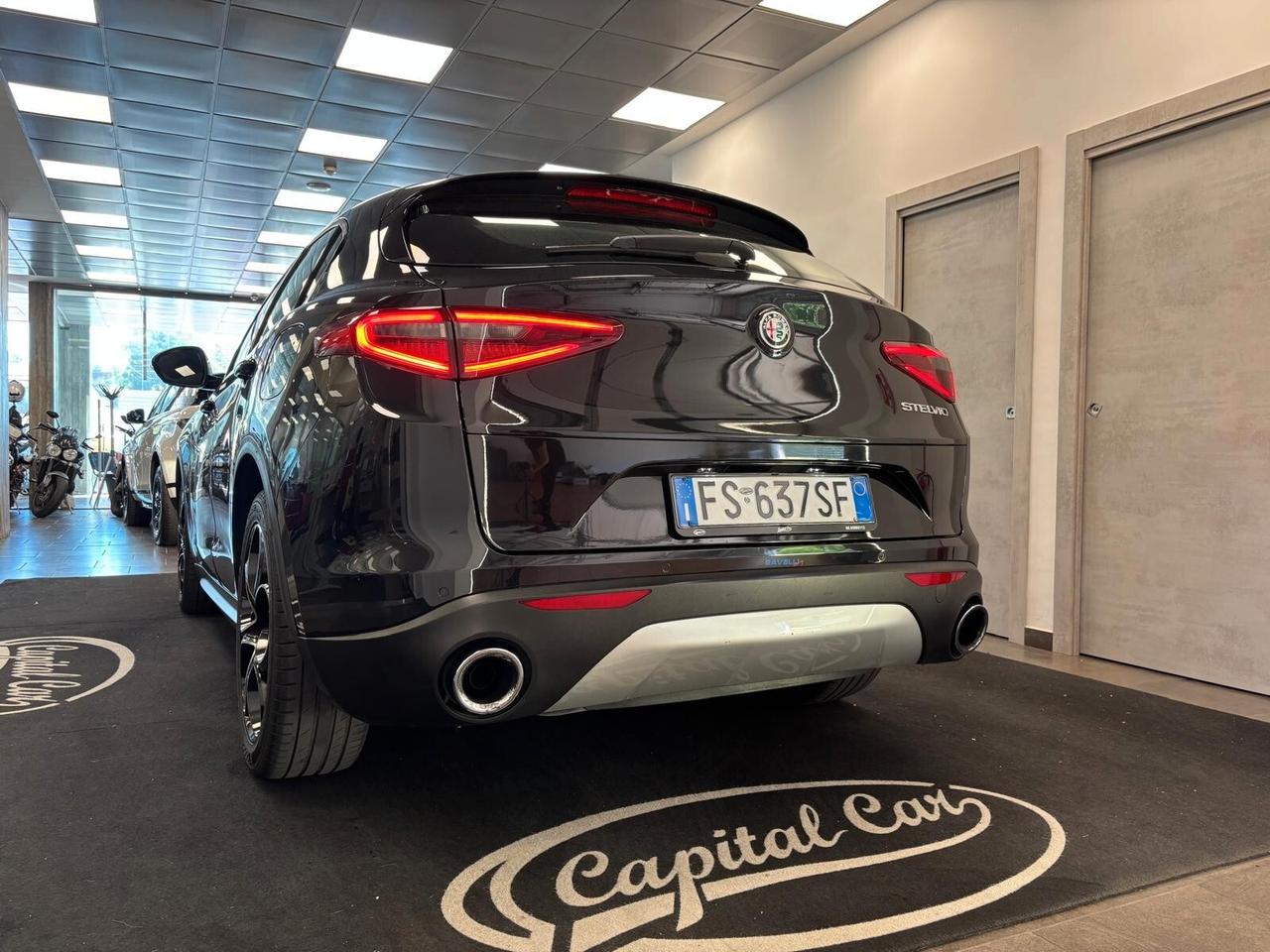 Alfa Romeo Stelvio 2.2 Turbodiesel 180 CV AT8 RWD Business